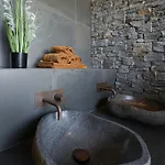 Designer For 16 With In Turufjell